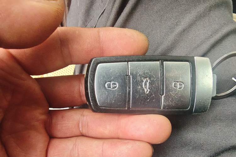 Used Volkswagen Magotan 2016 1.8TSI Smart Comfort Model Vehicle Key
