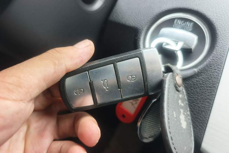 Used Volkswagen Magotan 2016 1.8TSI Smart Enjoyment Leading Model Vehicle Key