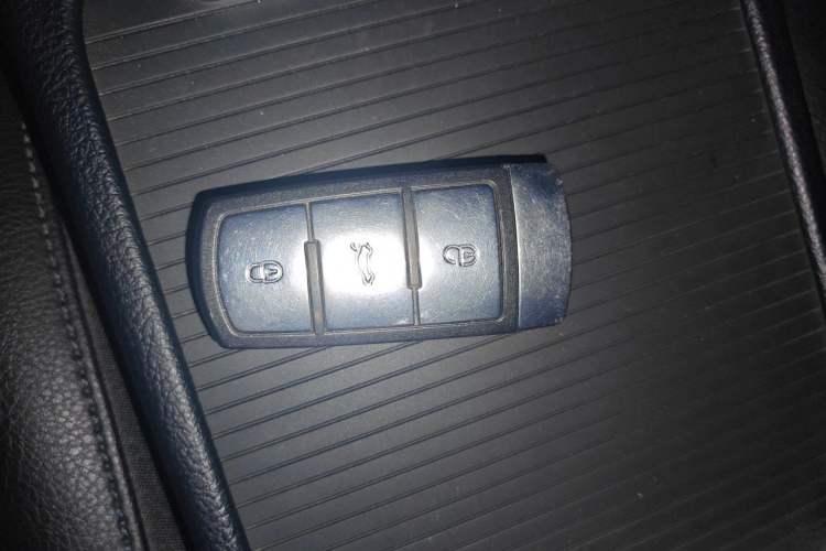 Used Volkswagen Magotan 2016 1.8TSI Smart Comfort Model Vehicle Key