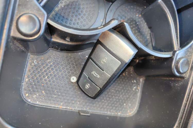 Used Volkswagen Magotan 2016 1.8TSI Luxury Comfort Model Vehicle Key