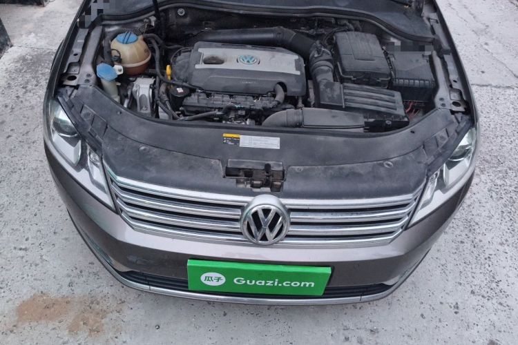 Used Volkswagen Magotan 2016 2.0 TSI Luxury Comfort Version Engine Bay