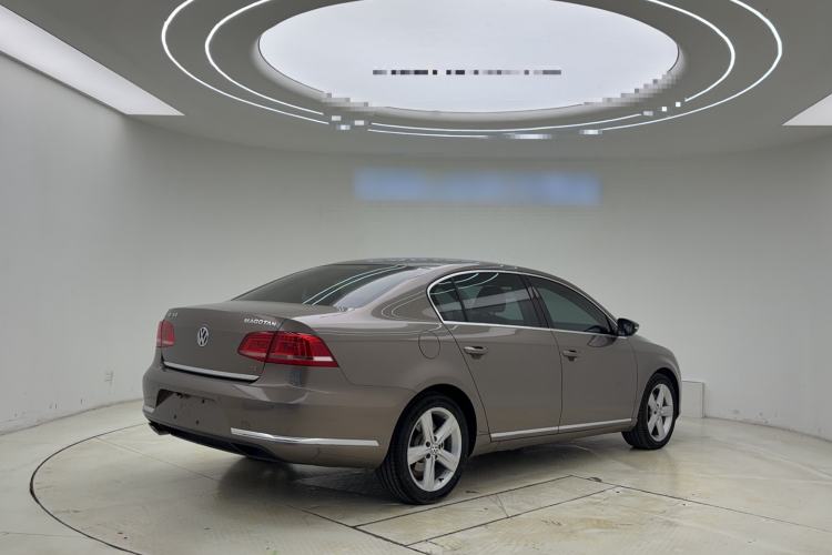 Used Volkswagen Magotan 2016 2.0 TSI Luxury Comfort Version Exterior 4