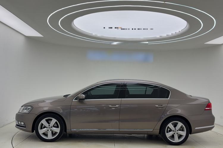 Used Volkswagen Magotan 2016 2.0 TSI Luxury Comfort Version Exterior 7