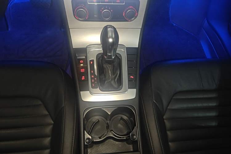 Used Volkswagen Magotan 2016 1.8TSI Smart Comfort Model Gear Lever