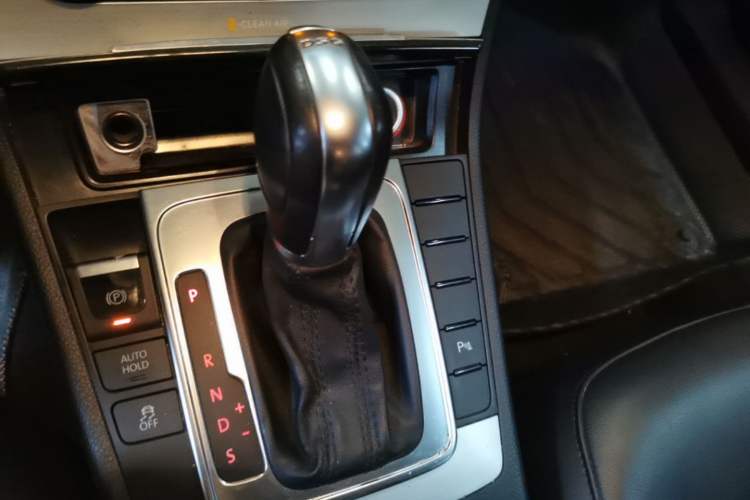 Used Volkswagen Magotan 2016 1.8TSI Smart Comfort Model Gear Lever