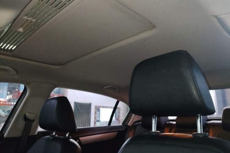 Used Volkswagen Magotan 2016 1.8TSI Smart Comfort Model Headliner