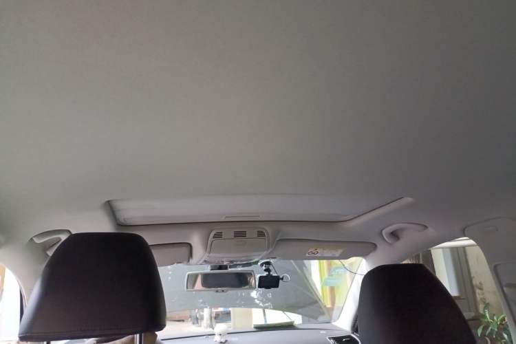 Used Volkswagen Magotan 2016 1.8TSI Luxury Comfort Model Headliner