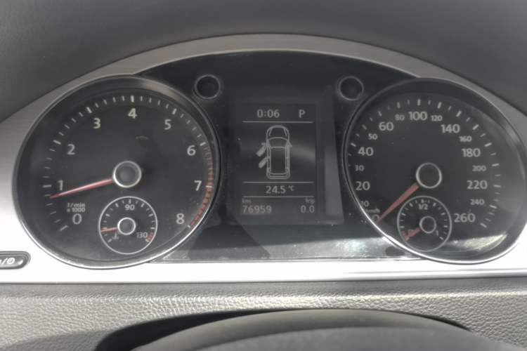Used Volkswagen Magotan 2016 1.8TSI Smart Comfort Model Instrument Cluster