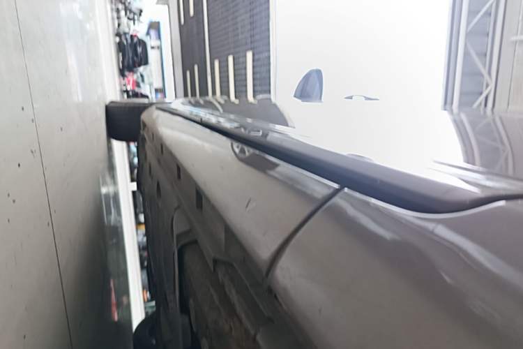 Used Volkswagen Magotan 2016 1.8TSI Smart Comfort Model Left Side Sill