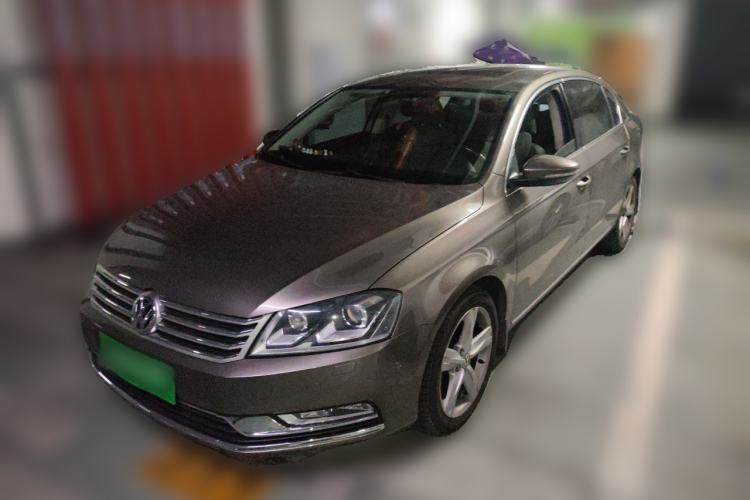 Used Volkswagen Magotan 2016 1.8TSI Luxury Comfort Model Guazi used car, China used car export, Used car for sale, Used  cars, Cheapest cars for sale