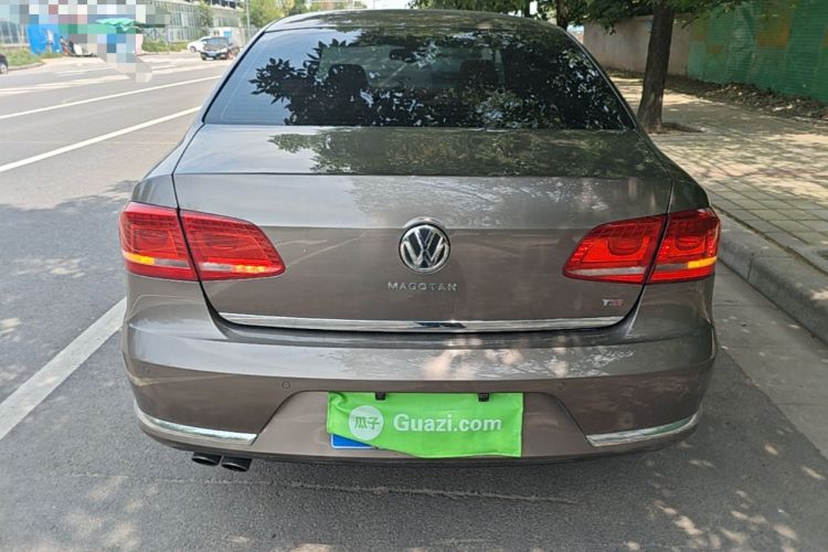 Used Volkswagen Magotan 2016 1.8TSI Luxury Comfort Model Rear