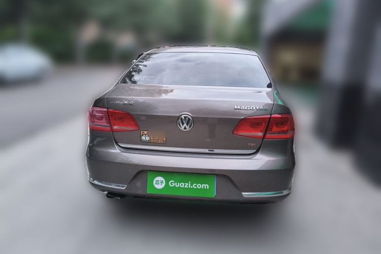 Used Volkswagen Magotan 2016 2.0 TSI Luxury Comfort Version Rear