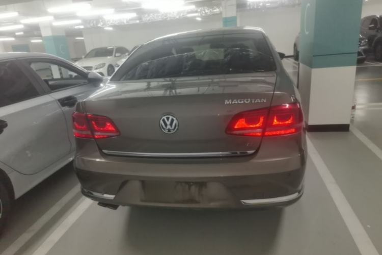 Used Volkswagen Magotan 2016 1.8TSI Smart Comfort Model Rear