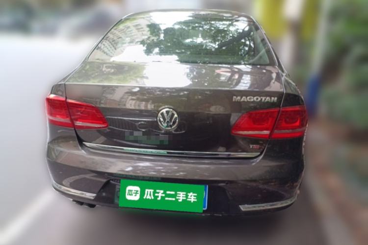 Used Volkswagen Magotan 2016 1.8TSI Luxury Comfort Model Rear