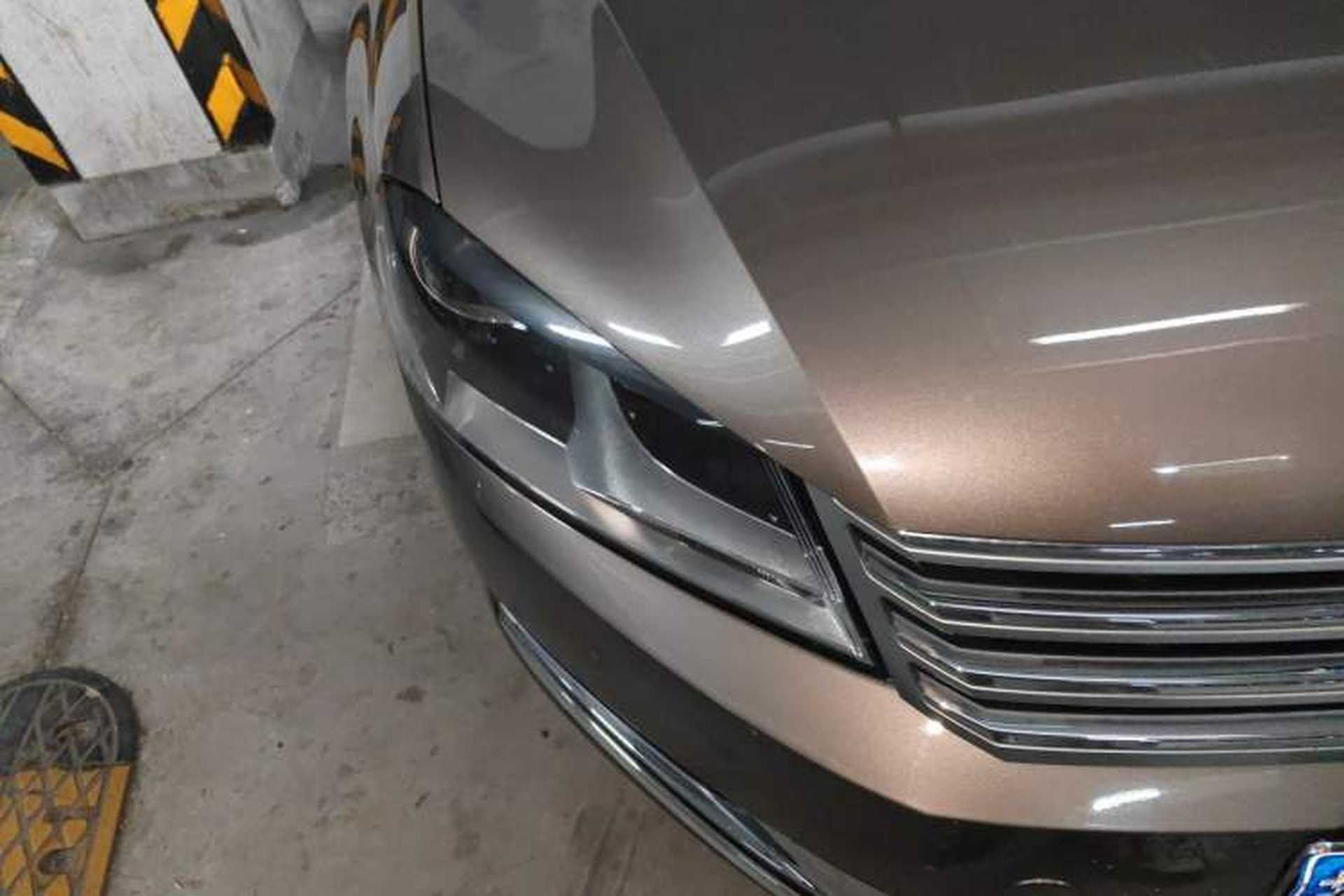 Used Volkswagen Magotan 2016 1.8TSI Smart Comfort Model Right Front Headlight