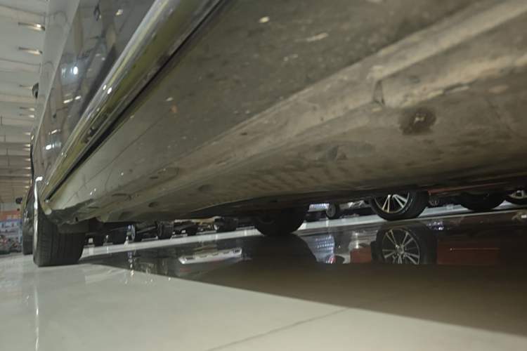 Used Volkswagen Magotan 2016 1.8TSI Smart Comfort Model Right Side Sill