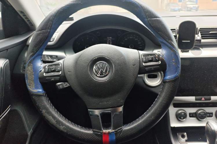 Used Volkswagen Magotan 2016 1.8TSI Smart Enjoyment Leading Model Steering Wheel