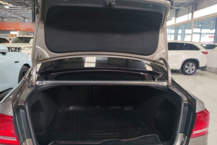 Used Volkswagen Magotan 2016 1.8TSI Smart Comfort Model Trunk