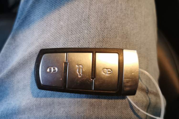 Used Volkswagen Magotan 2016 1.8TSI Smart Comfort Model Vehicle Key