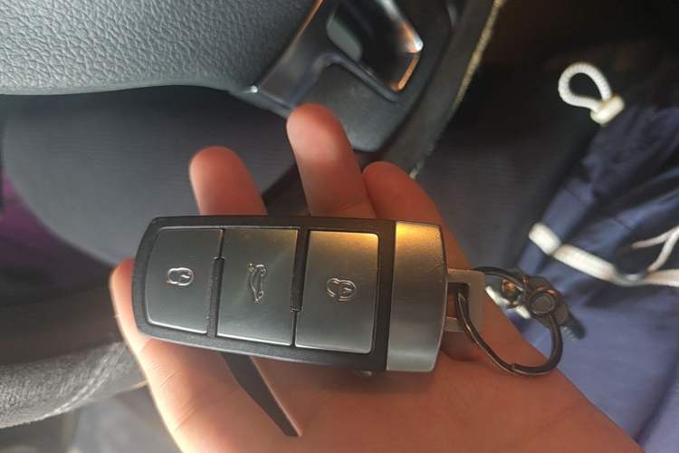 Used Volkswagen Magotan 2016 1.8TSI Smart Comfort Model Vehicle Key