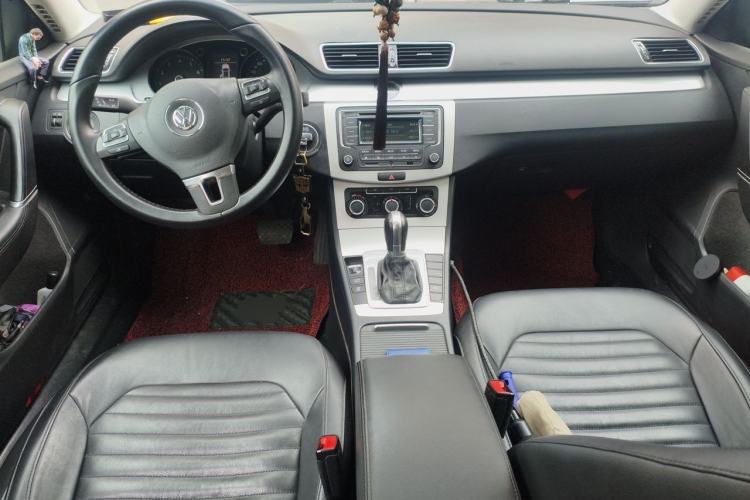 Used Volkswagen Magotan 2016 1.8TSI Smart Comfort Model Center Console