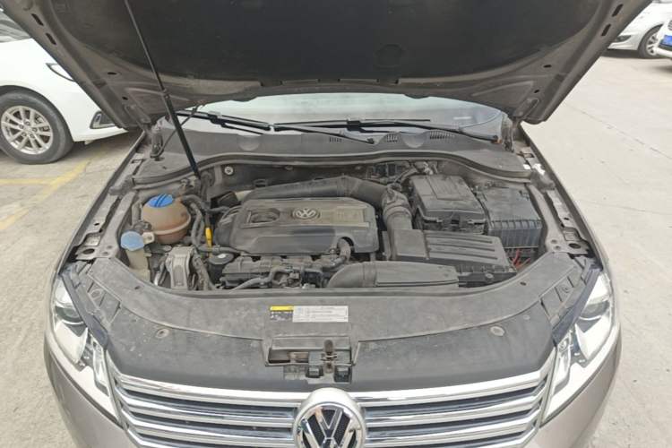 Used Volkswagen Magotan 2016 1.8TSI Smart Enjoyment Leading Model Engine Bay