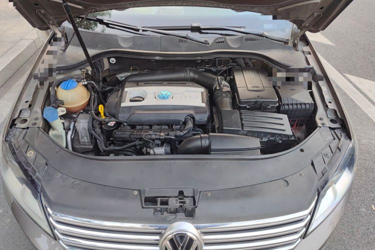 Used Volkswagen Magotan 2016 1.8TSI Smart Comfort Model Engine Bay