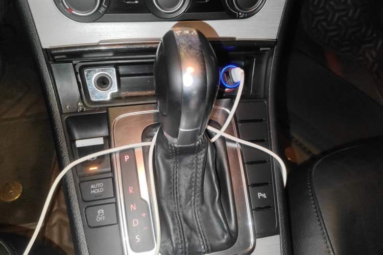 Used Volkswagen Magotan 2016 1.8TSI Smart Comfort Model Gear Lever