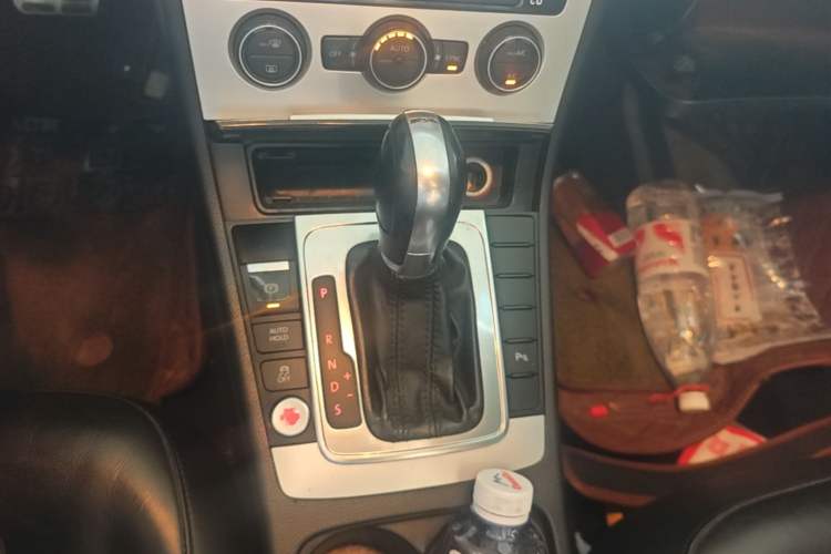 Used Volkswagen Magotan 2016 2.0 TSI Luxury Comfort Version Gear Lever