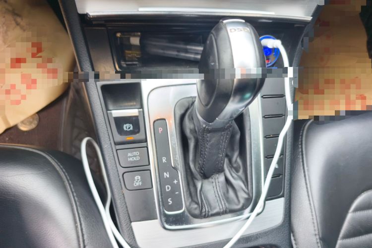 Used Volkswagen Magotan 2016 1.8TSI Smart Comfort Model Gear Lever