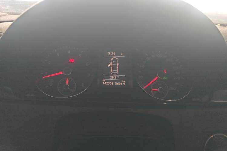 Used Volkswagen Magotan 2016 2.0 TSI Luxury Comfort Version Instrument Cluster