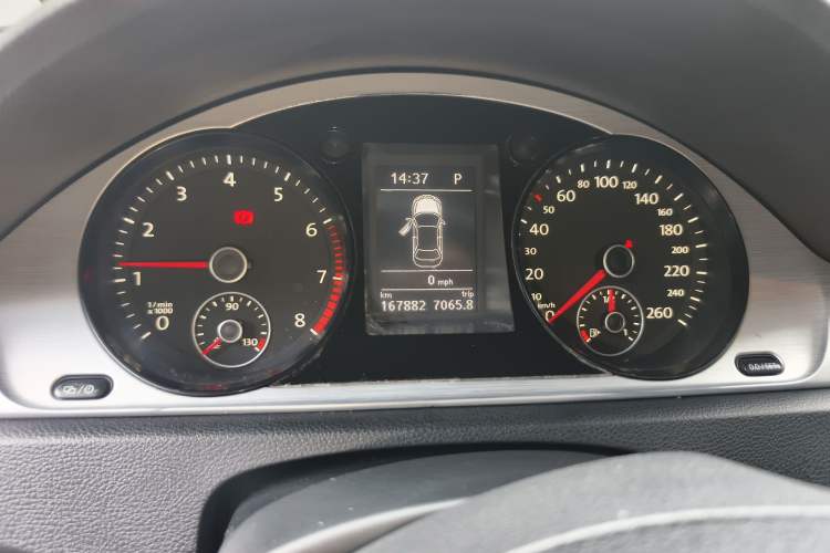 Used Volkswagen Magotan 2016 1.8TSI Smart Comfort Model Instrument Cluster
