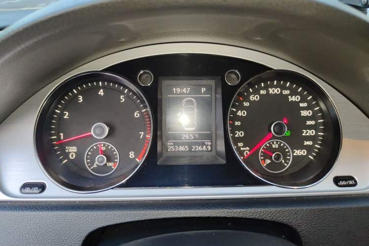 Used Volkswagen Magotan 2016 1.8TSI Smart Comfort Model Instrument Cluster