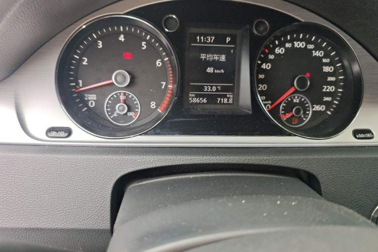 Used Volkswagen Magotan 2016 1.8TSI Smart Enjoyment Leading Model Odometer Close Up