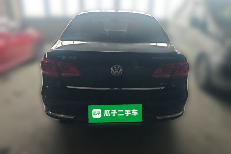 Used Volkswagen Magotan 2016 2.0 TSI Luxury Comfort Version Rear
