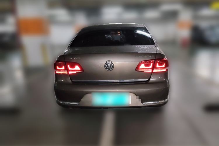 Used Volkswagen Magotan 2016 2.0 TSI Luxury Comfort Version Rear