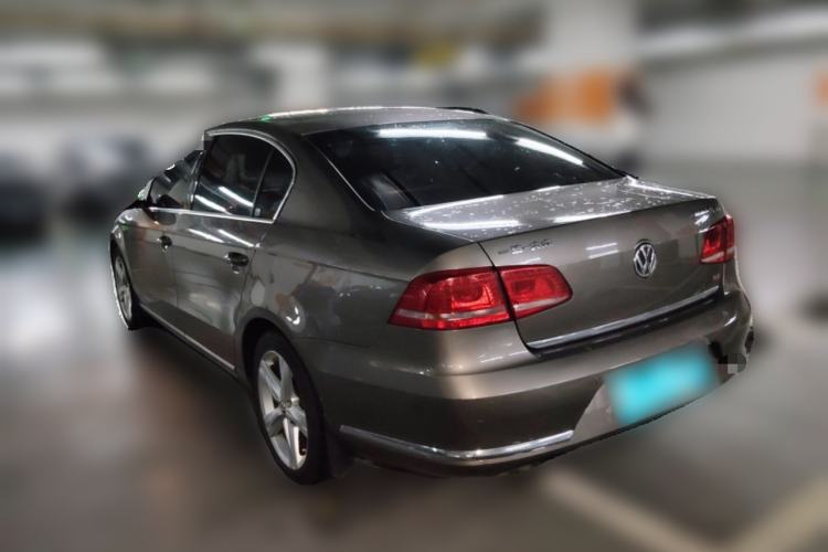 Used Volkswagen Magotan 2016 2.0 TSI Luxury Comfort Version Rear Left 45 Deg