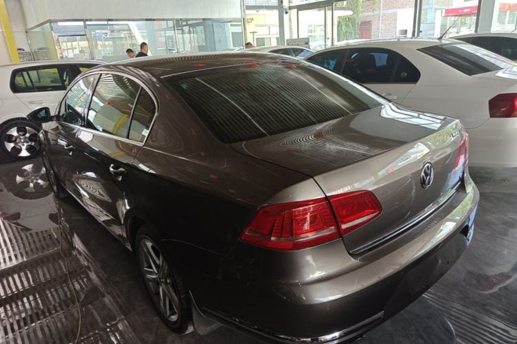 Used Volkswagen Magotan 2016 1.8TSI Luxury Comfort Model Rear Left 45 Deg