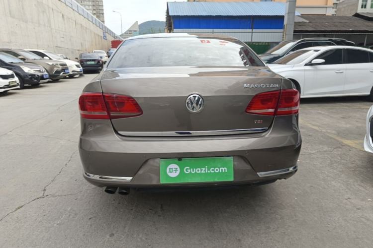Used Volkswagen Magotan 2016 1.8TSI Smart Enjoyment Leading Model Rear