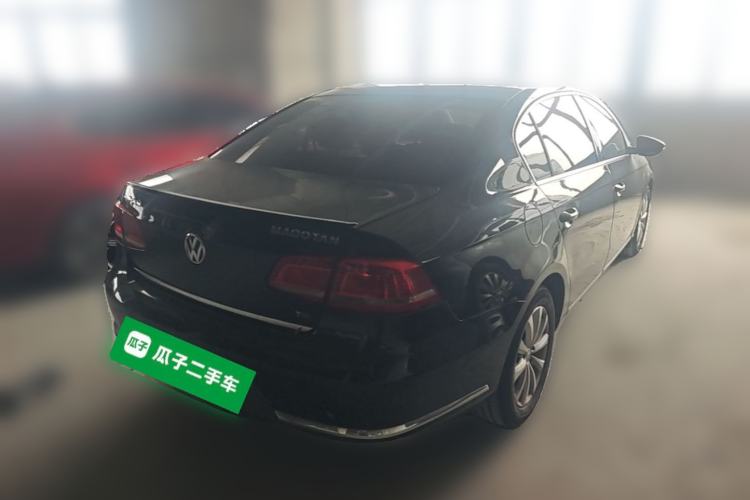 Used Volkswagen Magotan 2016 2.0 TSI Luxury Comfort Version Rear Right 45 Deg