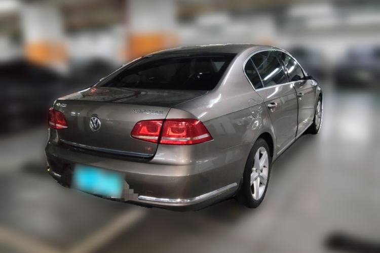 Used Volkswagen Magotan 2016 2.0 TSI Luxury Comfort Version Rear Right 45 Deg