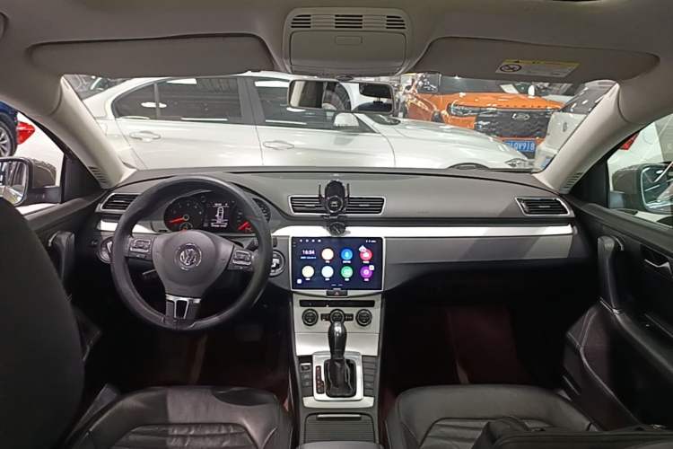 Used Volkswagen Magotan 2016 1.8TSI Smart Enjoyment Leading Model Center Console