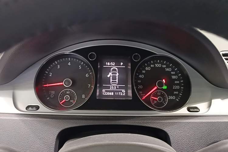 Used Volkswagen Magotan 2016 1.8TSI Smart Enjoyment Leading Model Instrument Cluster