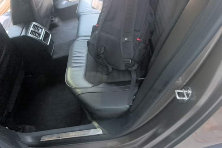 Used Volkswagen Magotan 2016 2.0 TSI Luxury Comfort Version Left Rear Seat