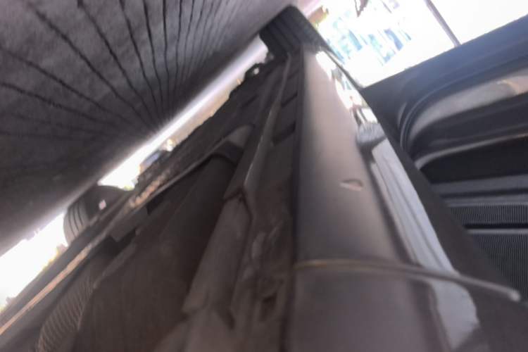 Used Volkswagen Magotan 2016 2.0 TSI Luxury Comfort Version Left Side Sill