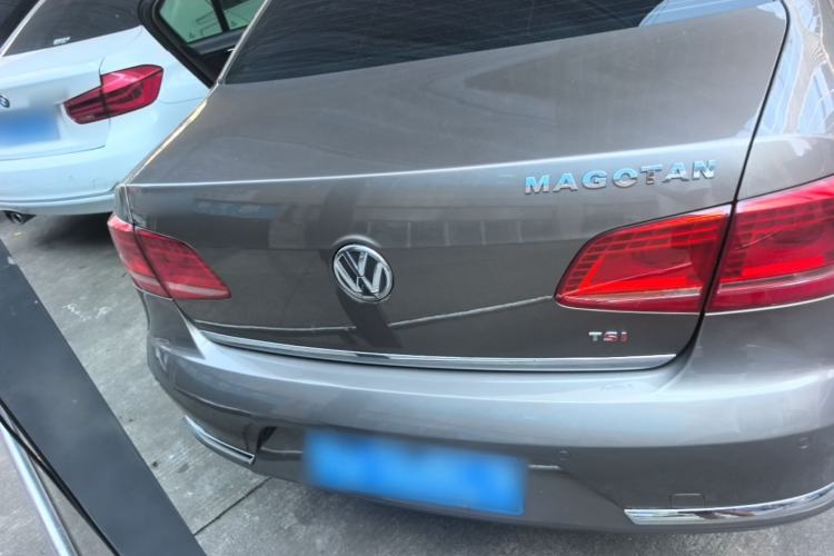 Used Volkswagen Magotan 2016 2.0 TSI Luxury Comfort Version Rear