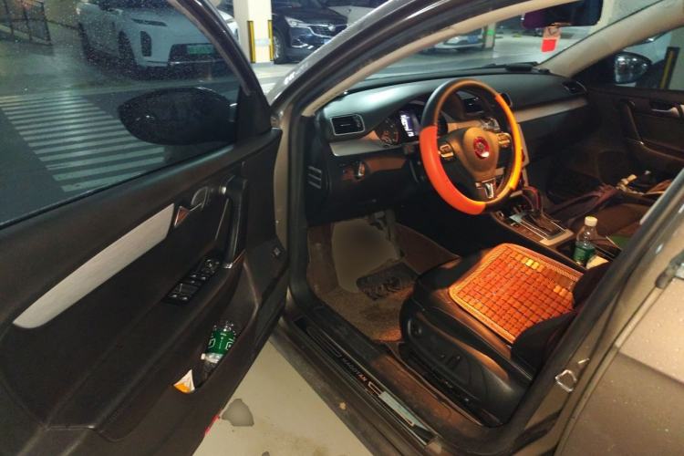 Used Volkswagen Magotan 2016 1.8TSI Smart Comfort Model Driver Seat