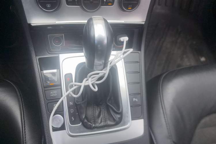 Used Volkswagen Magotan 2016 1.8TSI Luxury Comfort Model Gear Lever