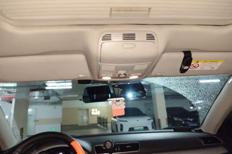 Used Volkswagen Magotan 2016 1.8TSI Smart Comfort Model Headliner