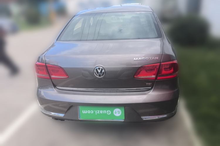 Used Volkswagen Magotan 2016 1.8TSI Luxury Comfort Model Rear